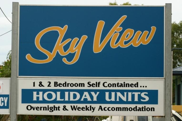 Sky View Units Bowen Aparthotel Buitenkant foto